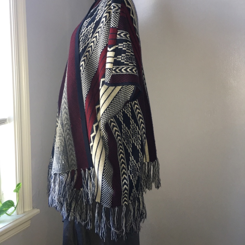 Aztec Print Sweater - Picture 2 of 7